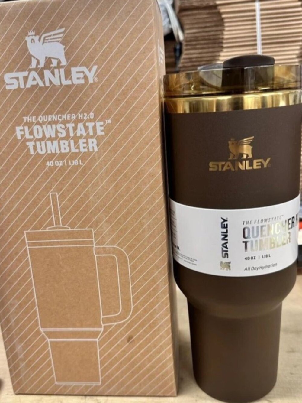 Choclate/Gold Stanley tumbler 40 oz